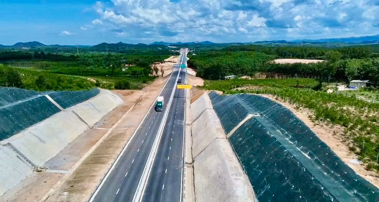 Bước khởi đầu mang tên “khát vọng mới”- ghi từ vùng “đất lửa” -0