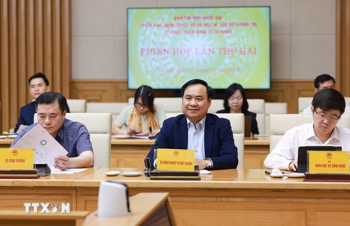 Thủ tướng Phạm Minh Chính: Tiếp tục tạo điều kiện cho kinh tế tư nhân phát triển -0