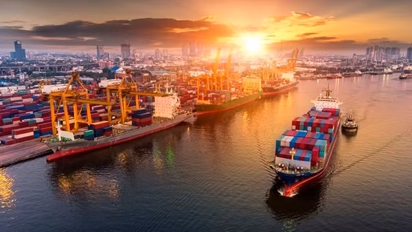 Xuất khẩu - Điểm sáng của năm 2022