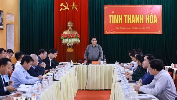 Thủ tướng Phạm Minh Chính: Thanh Hóa cần nâng cao hiệu quả 'tứ sơn'