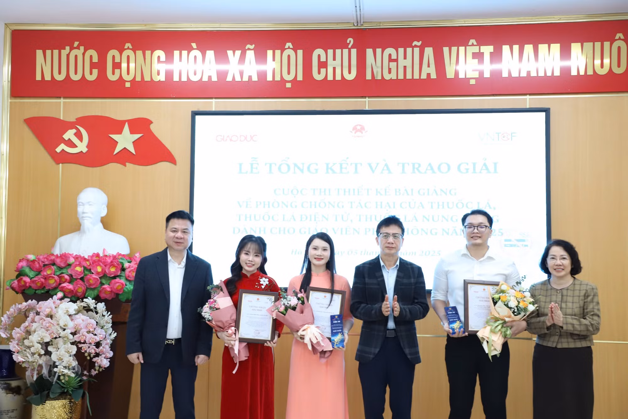 Trao giải cuộc thi thiết kế bài giảng phòng, chống tác hại của thuốc lá -0