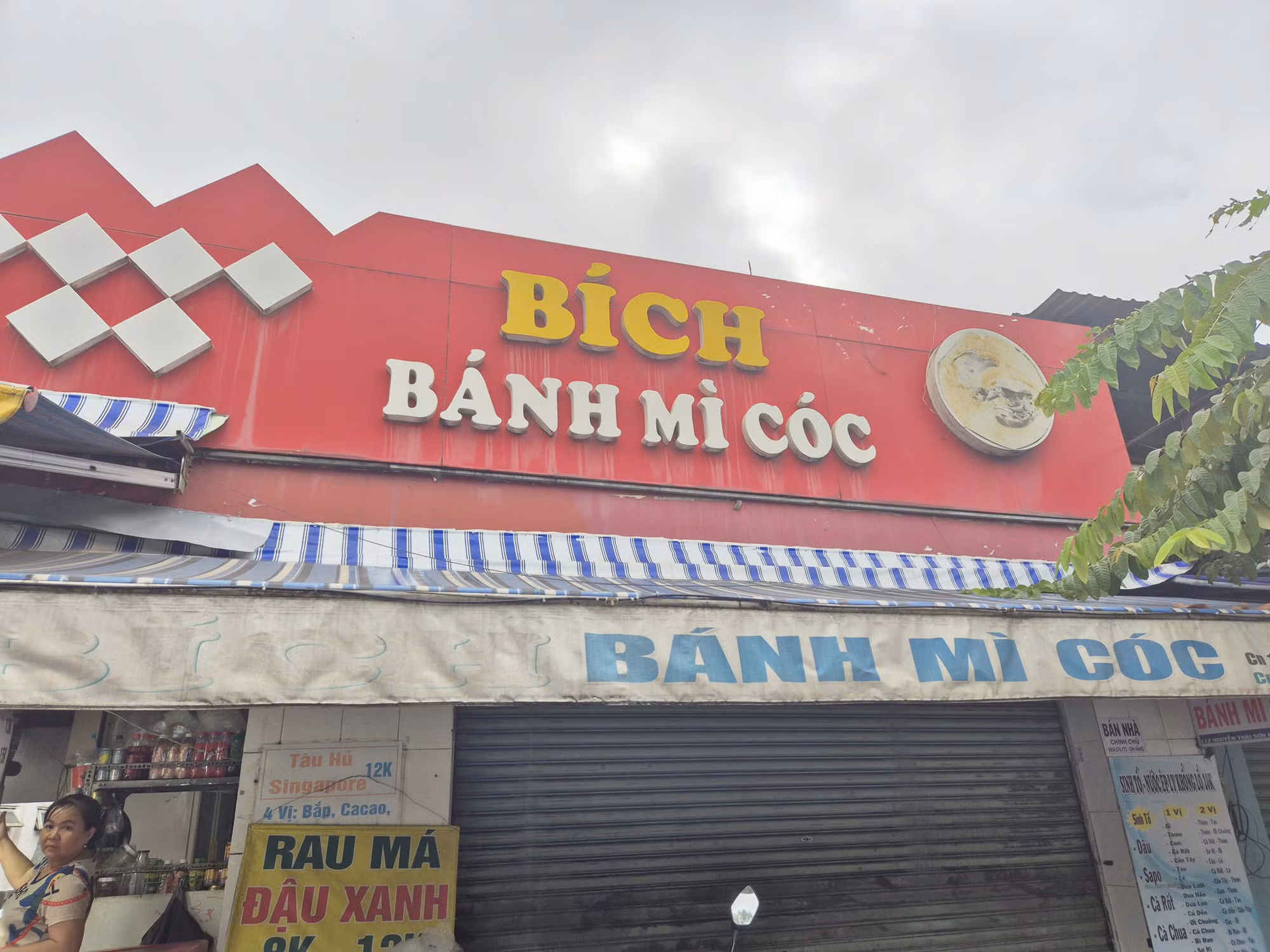 TP Hồ Chí Minh: Xác định được tác nhân gây ngộ độc cho 83 người sau khi ăn bánh mì -1