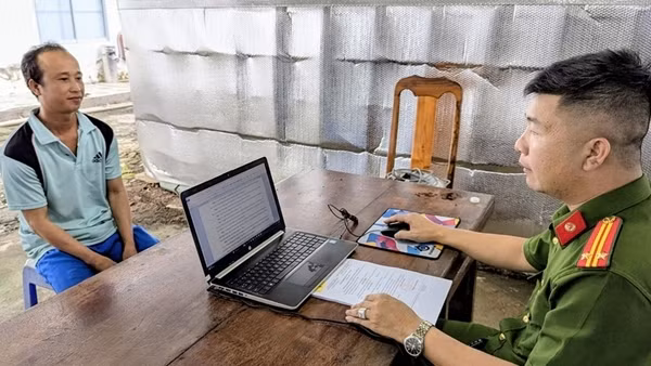 Gã đồi bại hiếp dâm 2 cháu gái cùng xóm