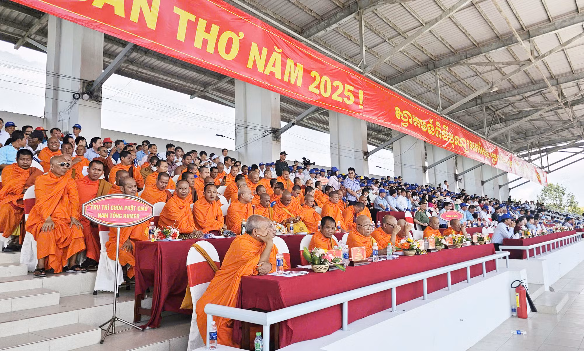 Tổng giá trị tiền thưởng Giải đua ghe Ngo TP Cần Thơ trên 1,4 tỷ đồng -0