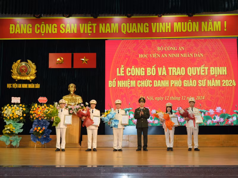 34 nhà giáo CAND đạt tiêu chuẩn GS, PGS năm 2025 -0