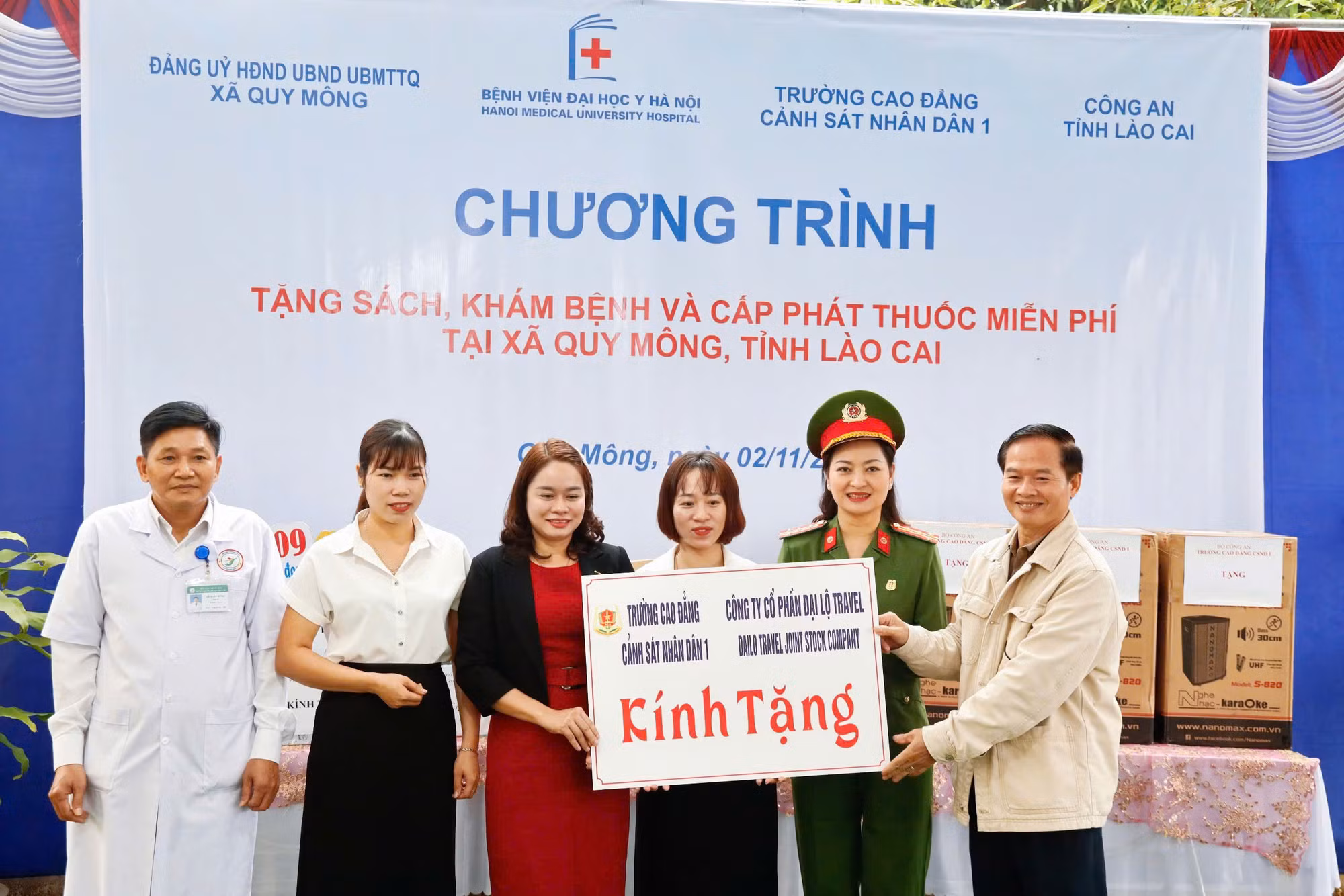 Trường Cao đẳng CSND I và Bệnh viện Đại học Y Hà Nội tổ chức khám bệnh, phát thuốc miễn phí cho bà con nhân dân -0