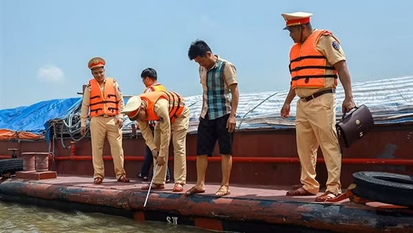 Siết chặt an toàn giao thông đường thủy nội địa trên cả nước