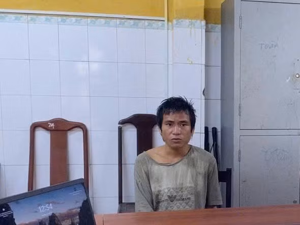 Lợi dụng mưa lũ lớn, ngang nhiên đột nhập nhà dân trộm tài sản giữa ban ngày -0