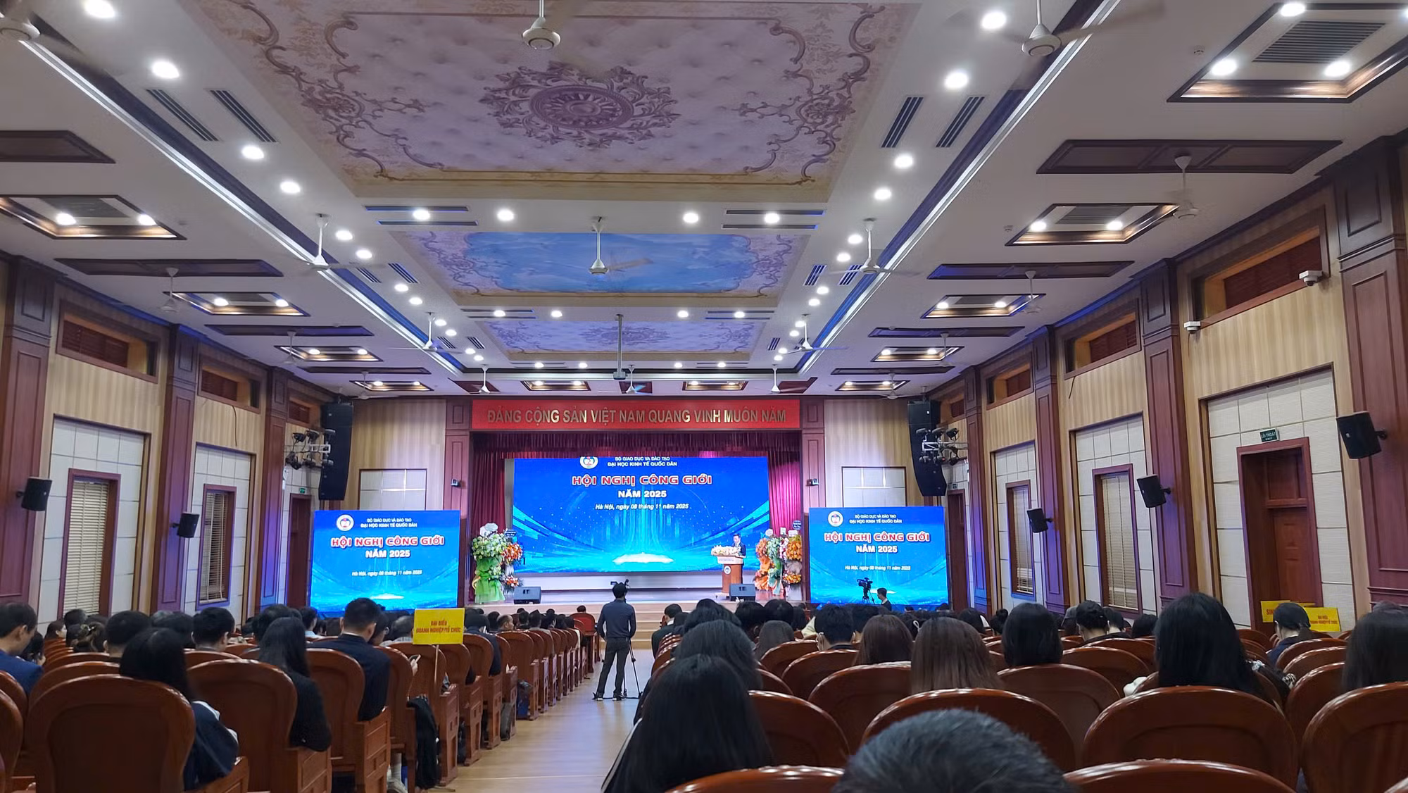 Vì sao sinh viên tốt nghiệp, doanh nghiệp phải tốn thời gian đào tạo lại? -0