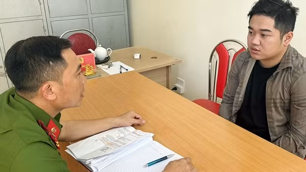 Bắt đối tượng lừa đảo trở về từ khu Tam Thái Tử