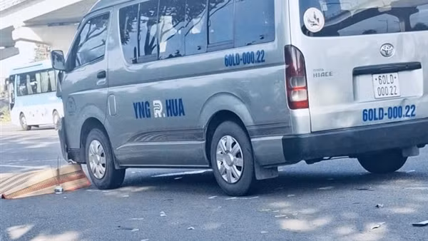 Ông lão nuôi vợ mắc tai biến bị xe tông tử vong khi chống nạng băng qua xa lộ bán vé số