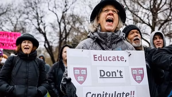 Nhà Trắng cắt hơn 2 tỷ USD tài trợ cho Đại học Harvard