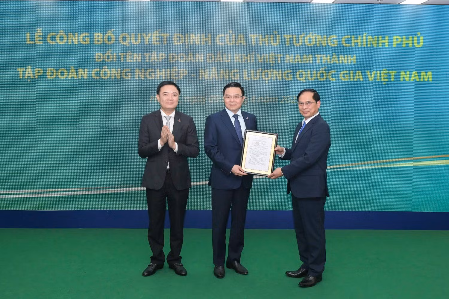 Tập đoàn Công nghiệp – Năng lượng Quốc gia Việt Nam (Petrovietnam): Mốc son mới – Tầm nhìn mới -0