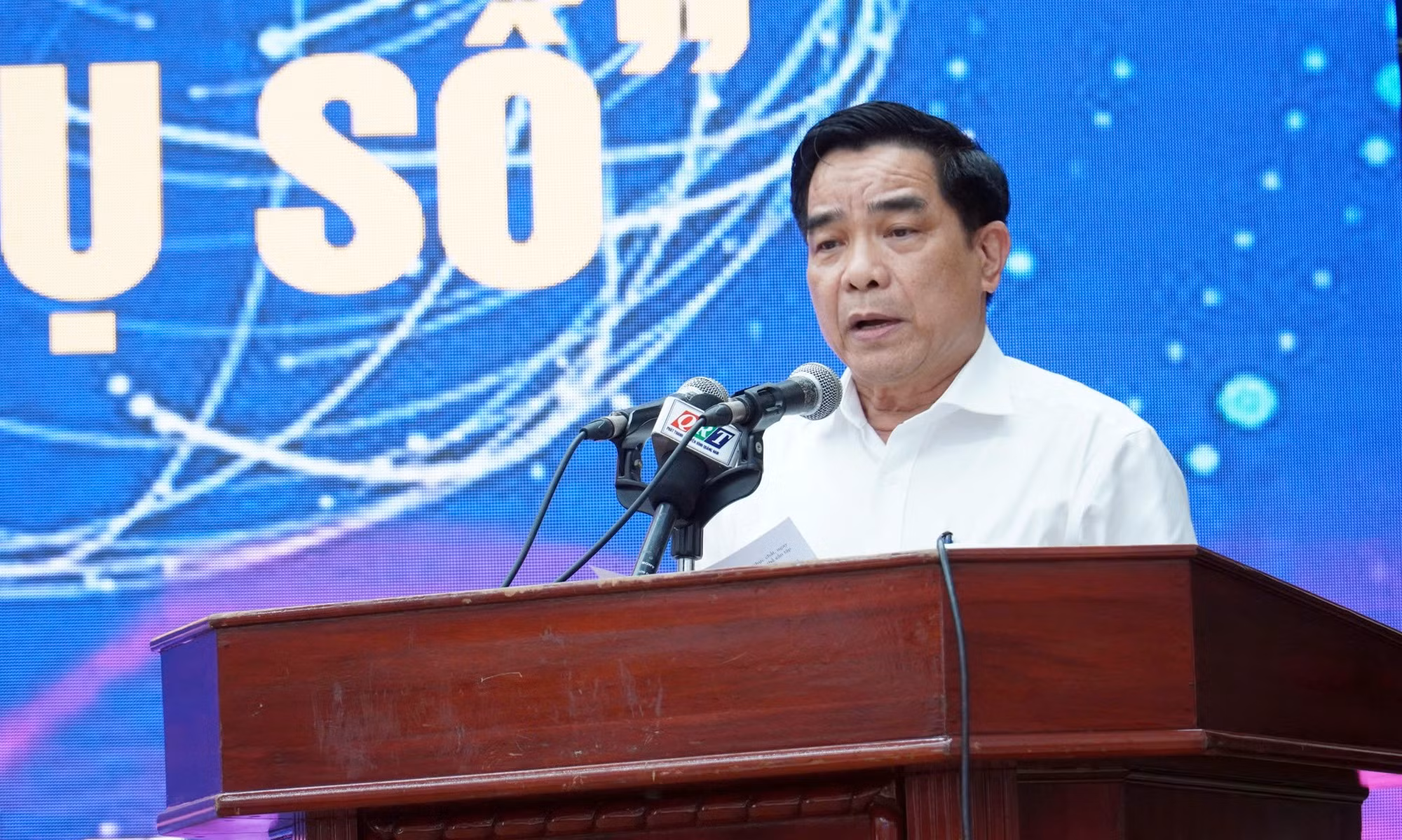 Quảng Nam phát động phong trào “Bình dân học vụ số” -0