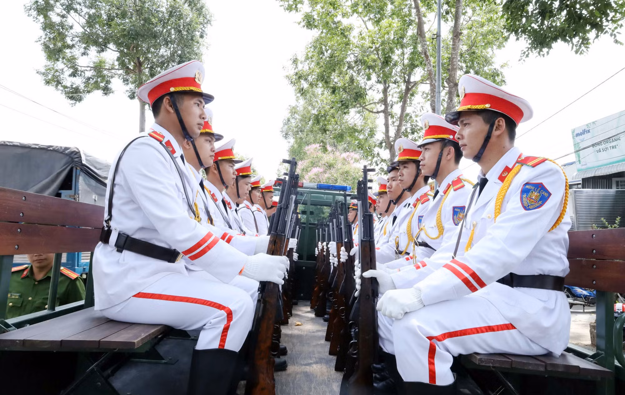 Xúc động lễ truy điệu, đưa tiễn Thiếu tá Nguyễn Văn Kha về Đất mẹ -0