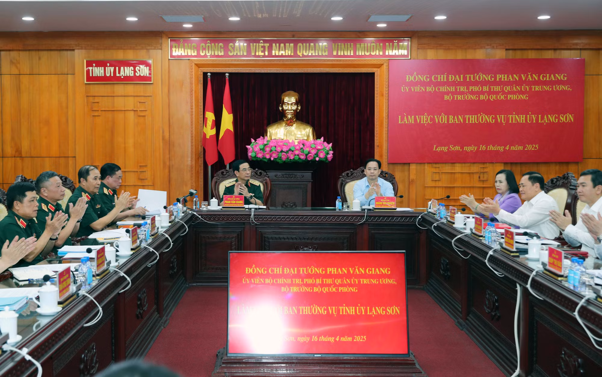 Tạo môi trường ổn định, thuận lợi để phát triển kinh tế - xã hội của địa phương -1