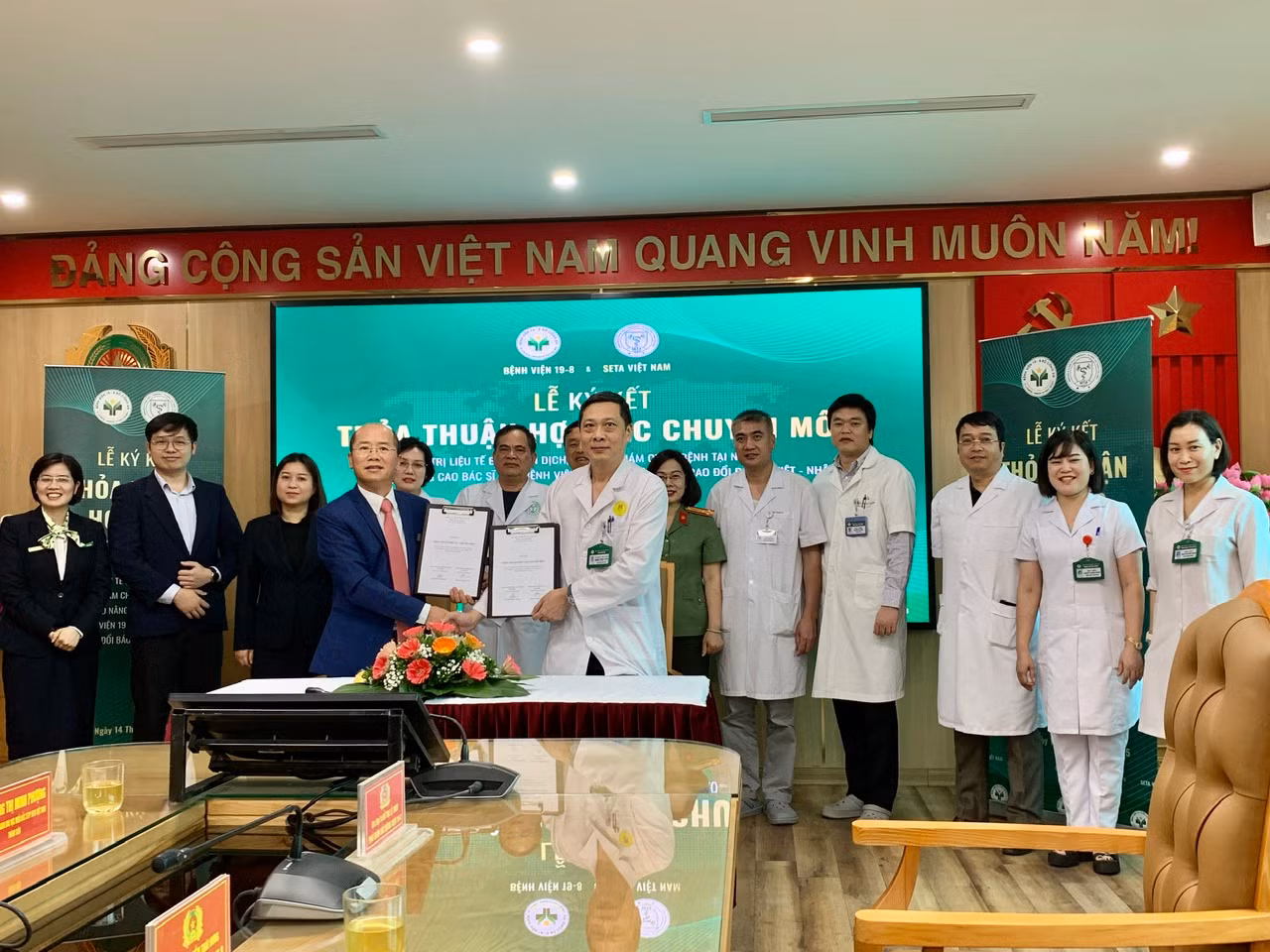Bệnh viện 19-8 ký kết phát triển trị liệu tế bào miễn dịch vào điều trị ung thư -0