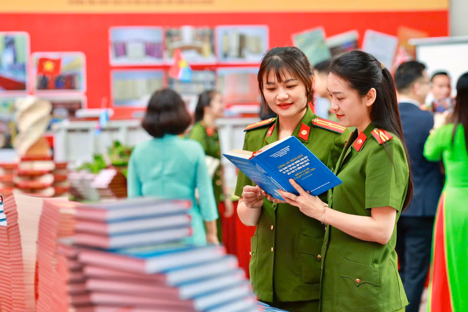 Đẩy mạnh hợp tác, phát triển văn hoá đọc CAND trong kỷ nguyên số -0