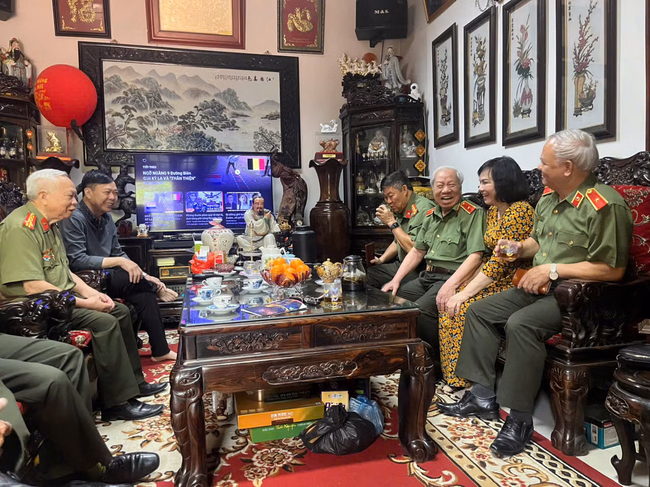 Thắp hương tri ân các đồng chí cố lãnh đạo Bộ và cán bộ lão thành lực lượng Công an chi viện chiến trường miền Nam -0