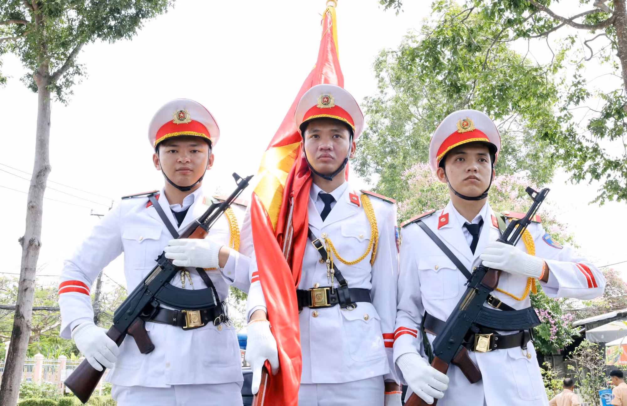 Xúc động lễ truy điệu, đưa tiễn Thiếu tá Nguyễn Văn Kha về Đất mẹ -1