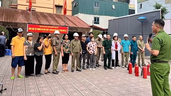Nâng cao kĩ năng bảo đảm an toàn PCCC và CNCH đối với cơ sở, khu dân cư