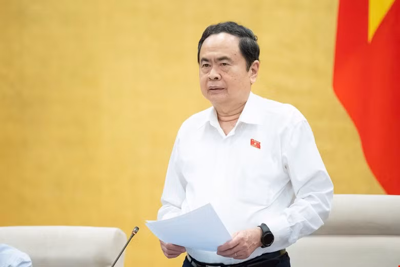 Phiên họp tập trung giải quyết khối lượng công việc lớp, chuẩn bị cho Kỳ họp thứ 9 -0