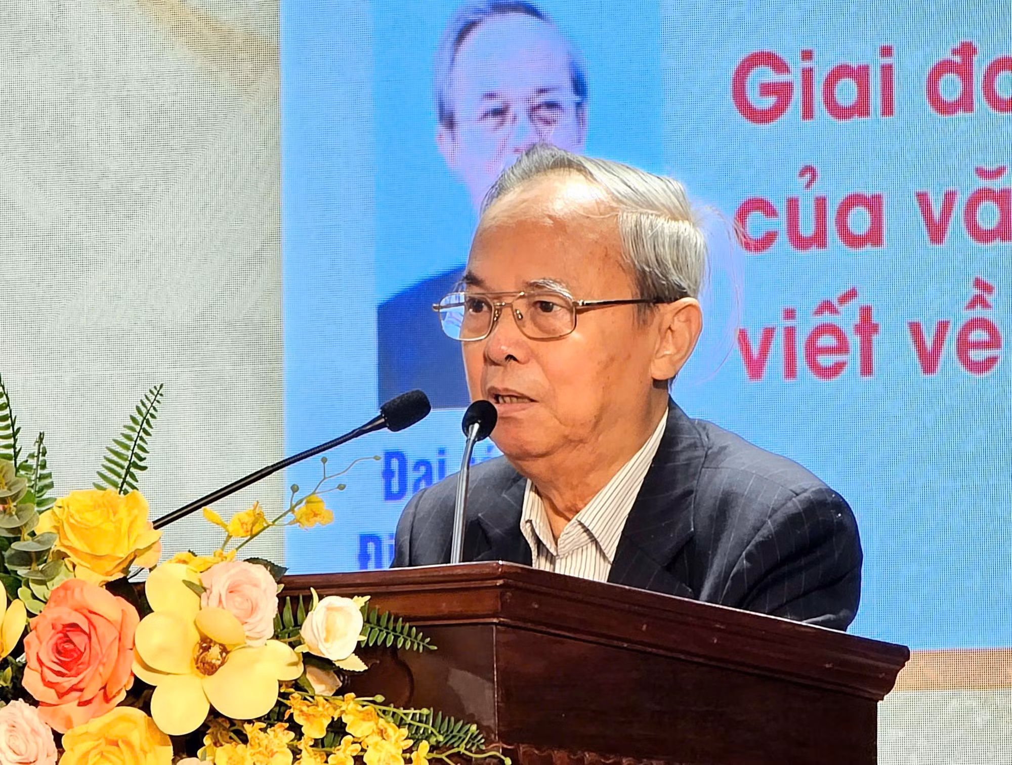 Hội thảo văn học viết về cuộc kháng chiến 50 năm sau ngày thống nhất đất nước -0