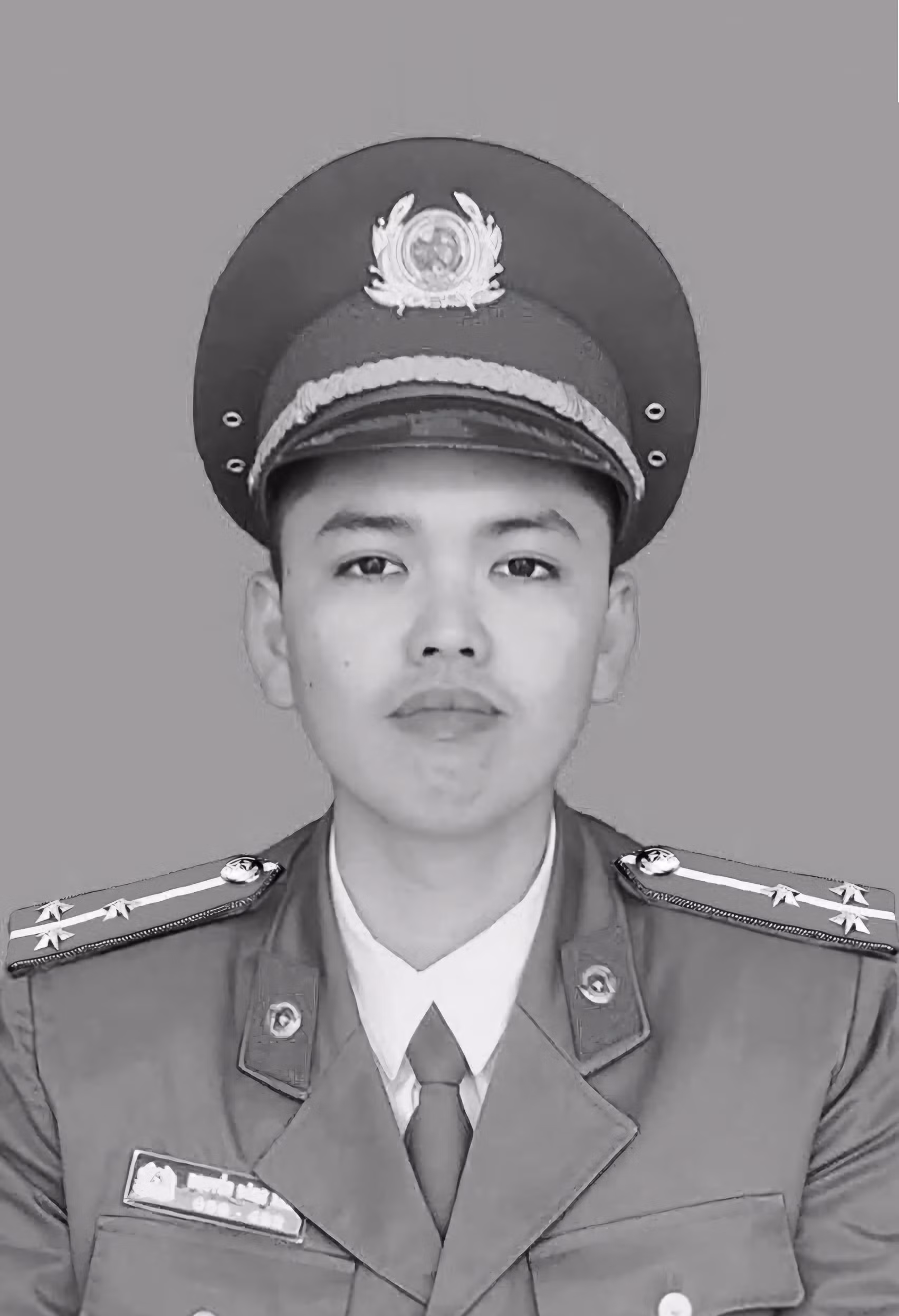 Tang lễ Thượng úy Nguyễn Đăng Khải được tổ chức tại quê nhà thị trấn Trần Cao, huyện Phù Cừ, tỉnh Hưng Yên -0