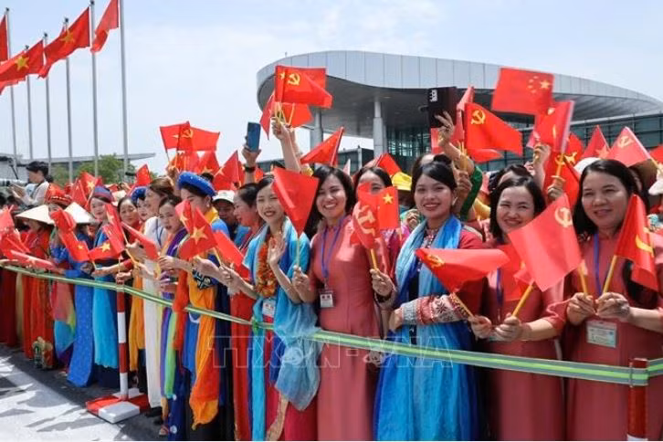 Tổng Bí thư, Chủ tịch nước Trung Quốc Tập Cận Bình đến Hà Nội, bắt đầu chuyến thăm cấp Nhà nước tới Việt Nam -0