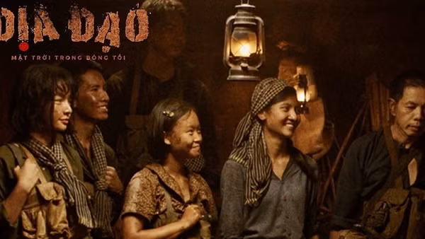 Từ "Địa đạo", nghĩ về phim chính luận