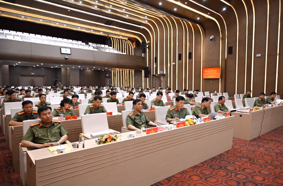 Xây dựng chiến lược, lộ trình đào tạo cán bộ Công an đủ năng lực làm việc trong môi trường quốc tế -0