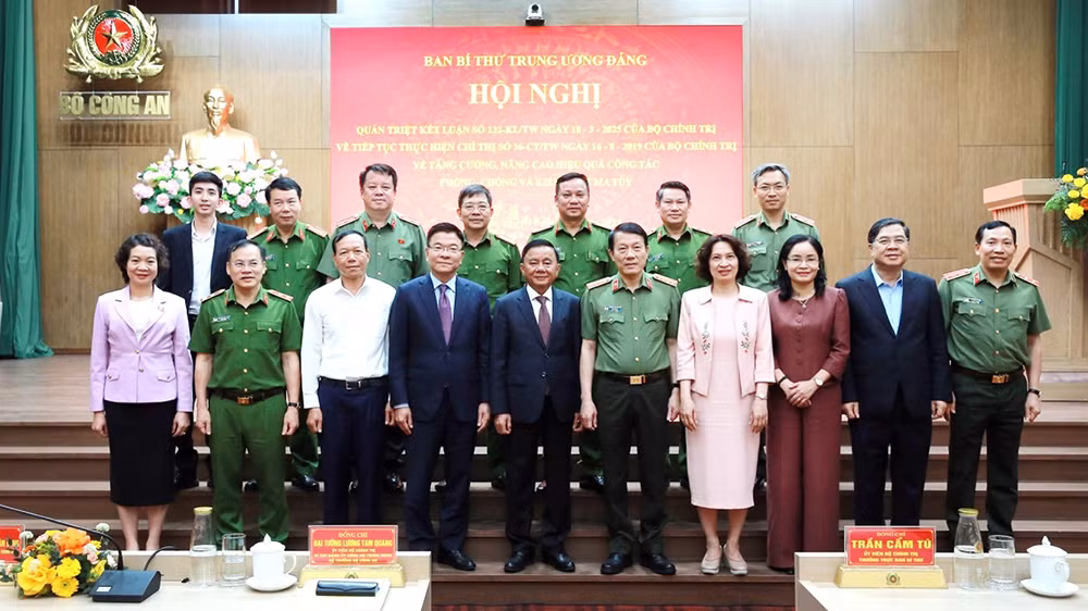 Chung tay xây dựng một xã hội không ma túy trong tương lai gần