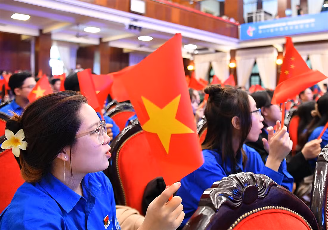 Khai mạc chương trình 