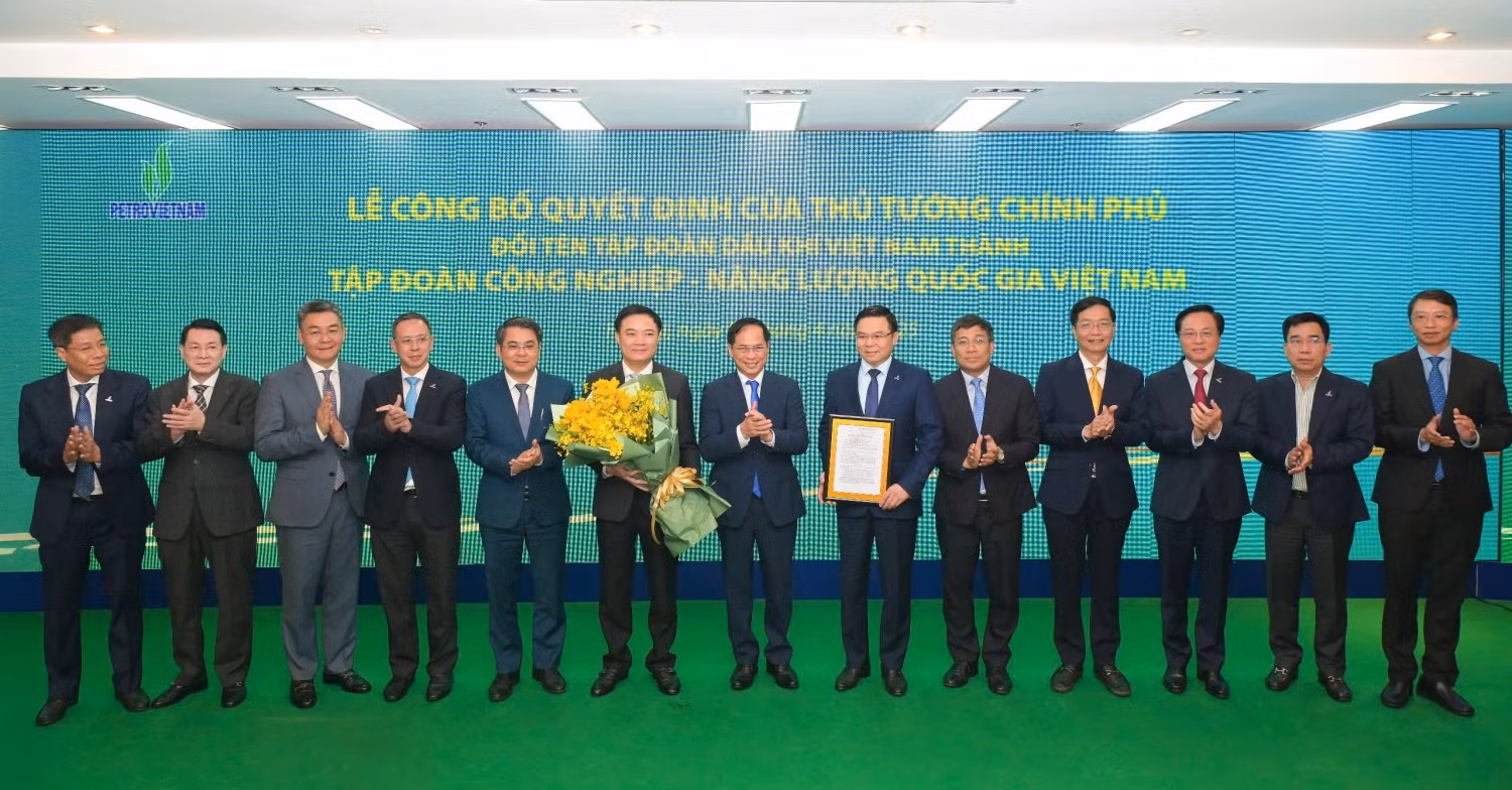 Tập đoàn Công nghiệp – Năng lượng Quốc gia Việt Nam (Petrovietnam): Mốc son mới – Tầm nhìn mới -0