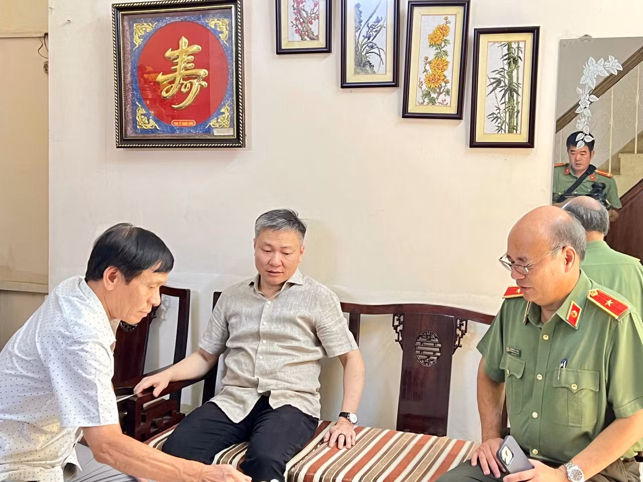 Trung tướng Nguyễn Ngọc Lâm, Thứ trưởng Bộ Công an thăm các gia đình cố lãnh đạo Ban An ninh Trung ương Cục miền Nam -0