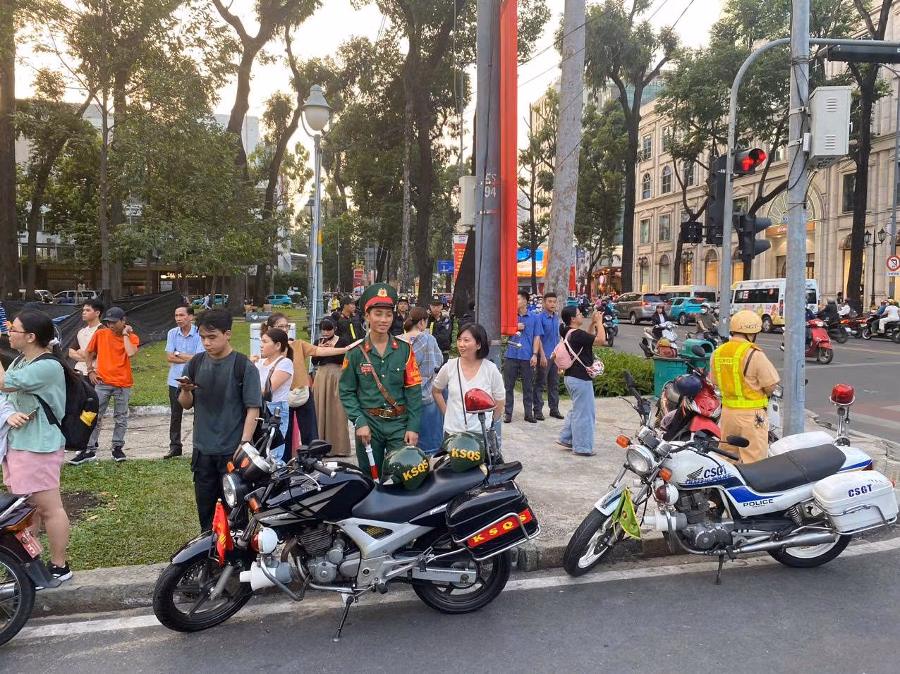 Đảm bảo an ninh trật tự hợp luyện diễu binh, diễu hành kỷ niệm 50 năm giải phóng miền Nam -0