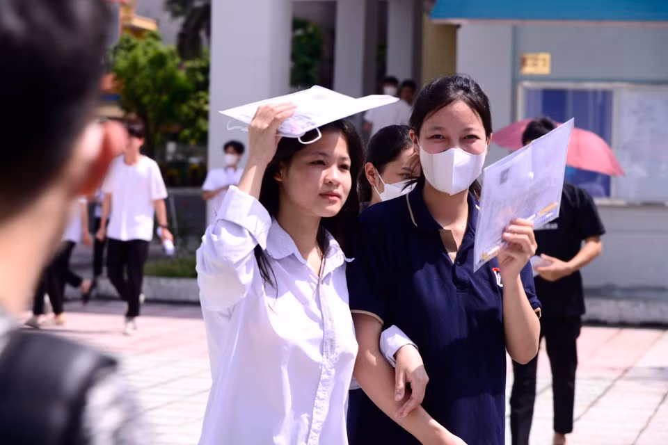 Hà Nội hướng dẫn tạm thời về việc chuyển trường của học sinh -0