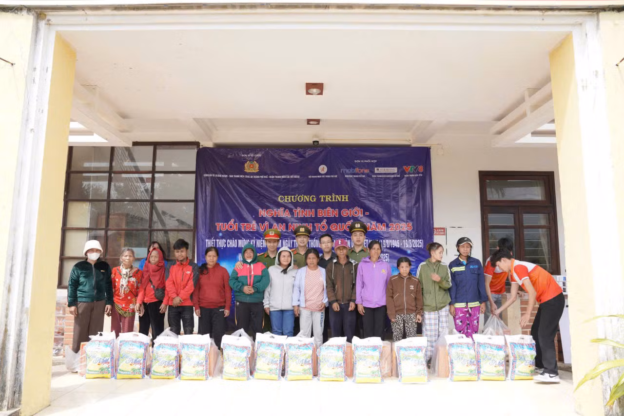 Chương trình “Nghĩa tình biên giới – Tuổi trẻ Vì an ninh Tổ quốc năm 2025” -0
