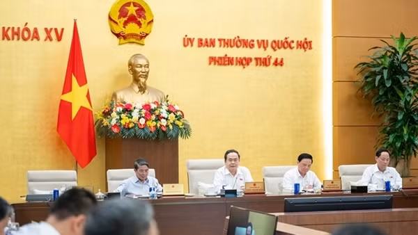 Cử tri đồng tình việc triển khai quyết liệt sắp xếp, tinh gọn tổ chức bộ máy