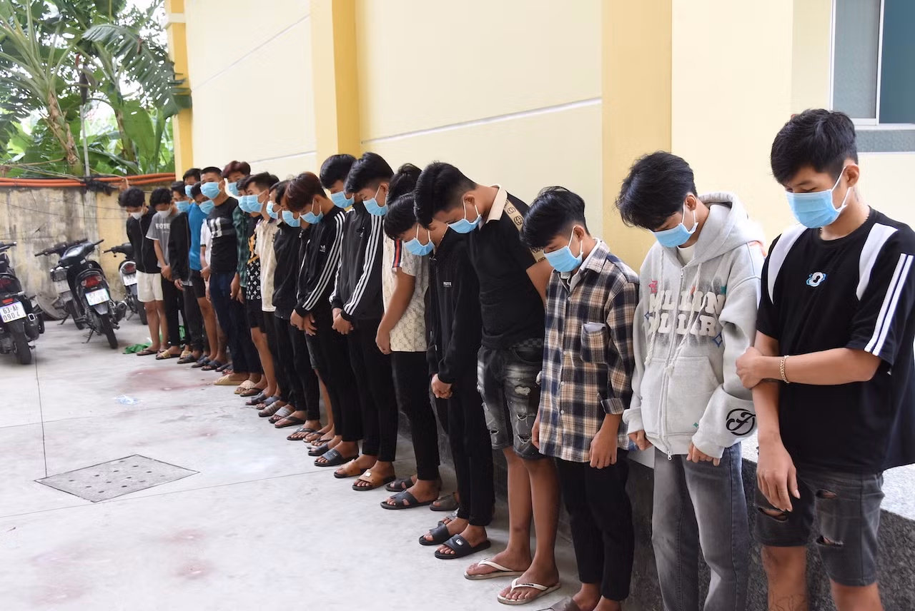 Công an tỉnh Tiền Giang triệu tập 24 thanh, thiếu niên gây rối trật tự công cộng