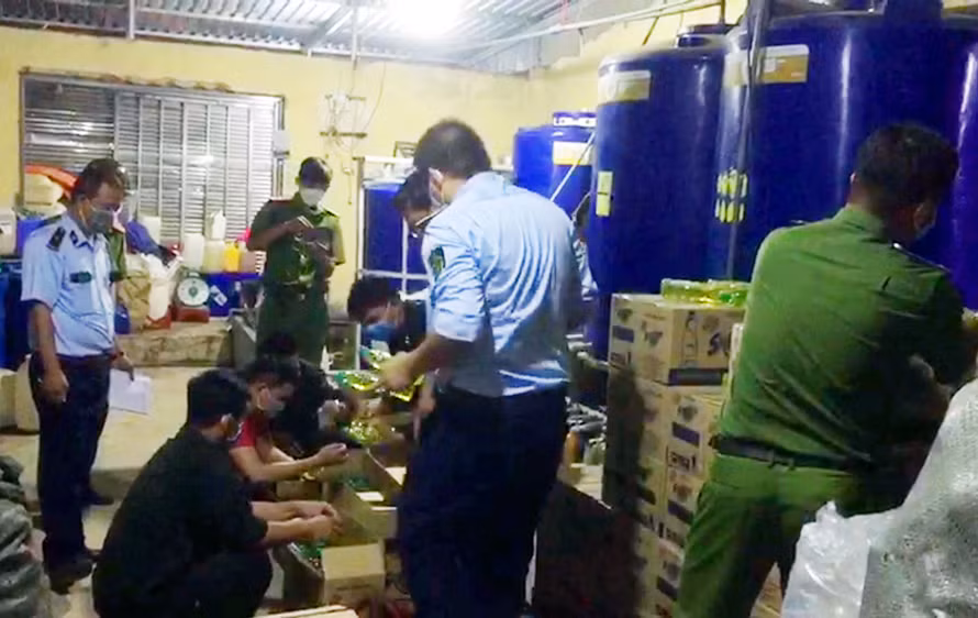 Tăng cường phòng, chống buôn lậu mùa giáp Tết -0