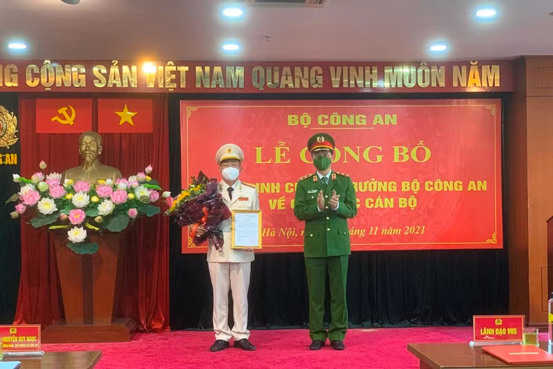 Công bố -0