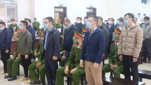 9 bị cáo liên quan sai phạm trong vụ cao tốc Đà Nẵng - Quảng Ngãi lĩnh án ảnh 5