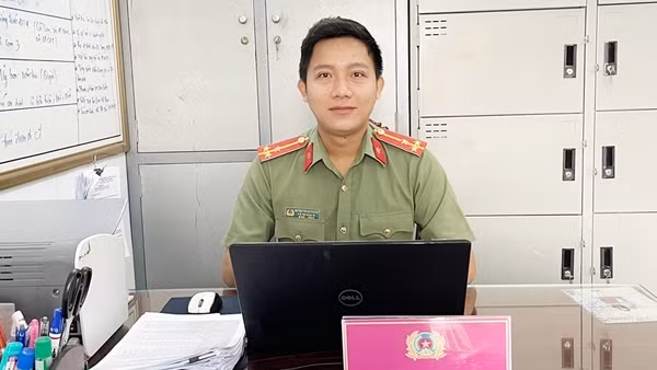 Thượng úy CSGT tận tụy với công việc ảnh 2