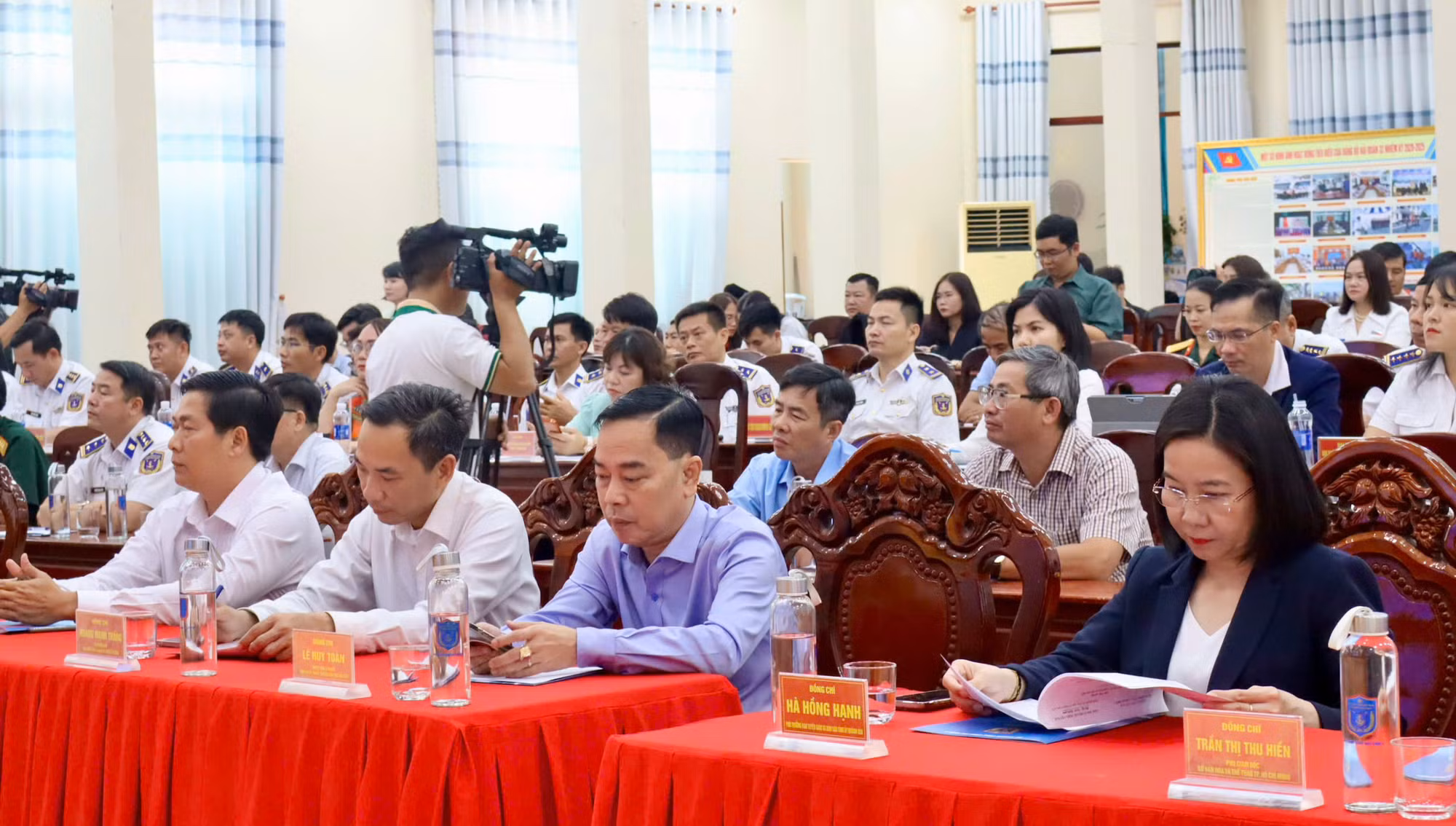 Nâng cao hiệu quả phối hợp tuyên truyền giữa BTL Vùng Cảnh sát biển 3 và các cơ quan báo chí -1