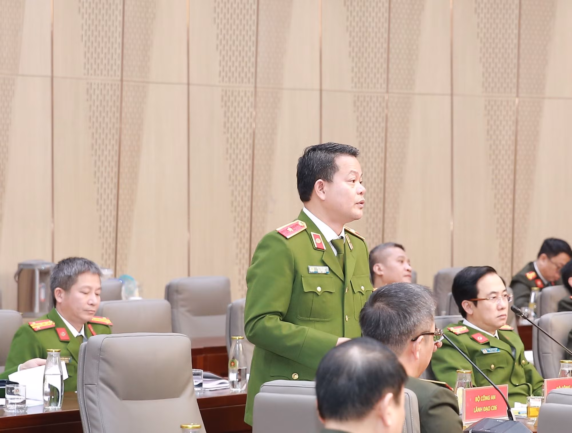 Đổi mới toàn diện tư duy, bảo đảm tuyệt đối an ninh trật tự, kiến tạo cho đất nước phát triển -0