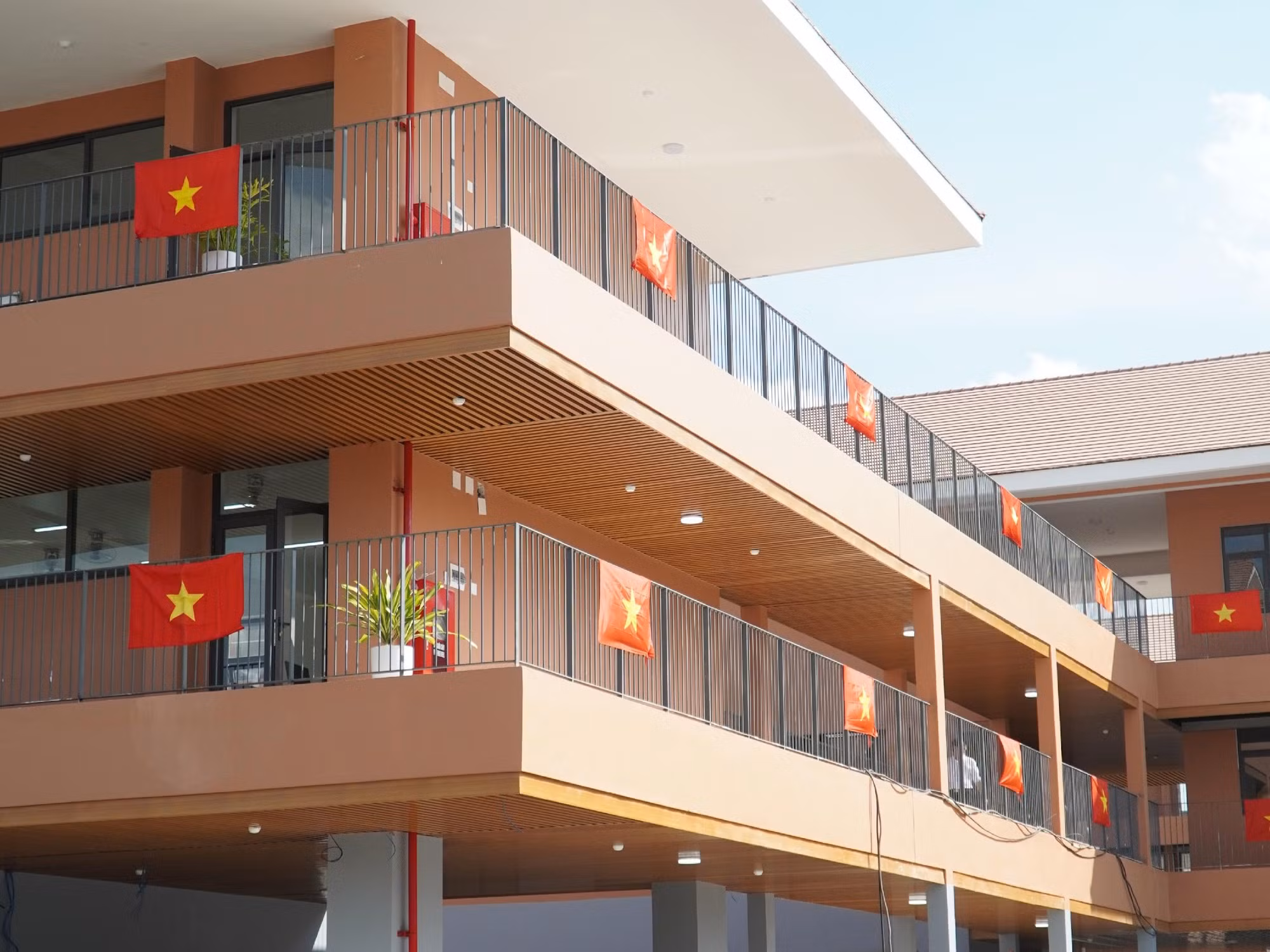 Phòng học “5 sao” tại trường liên cấp chuẩn quốc tế đầu tiên vùng biên giới Điện Biên -0