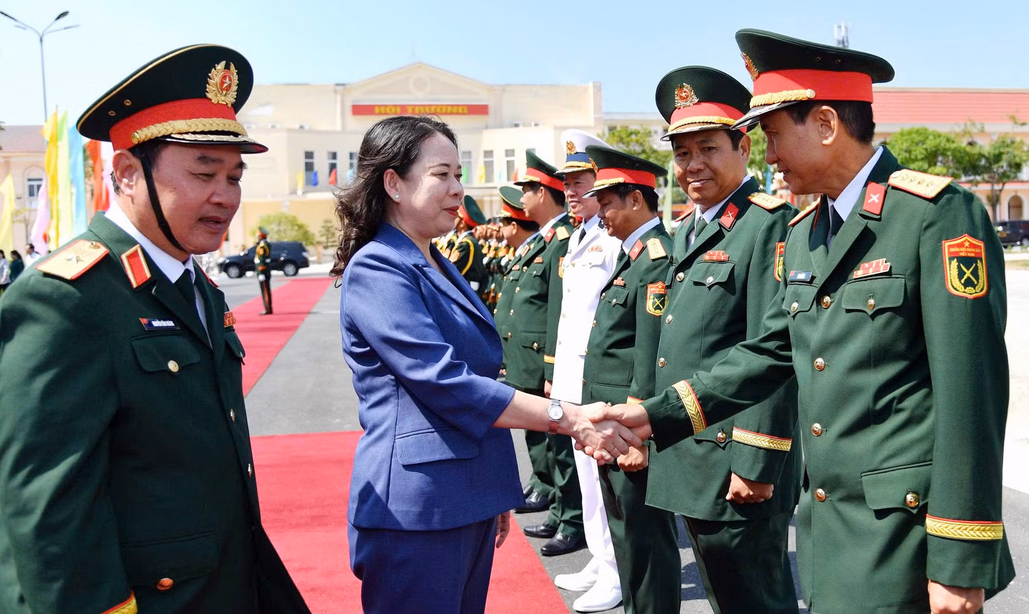 Phó Chủ tịch nước Võ Thị Ánh Xuân thăm, tặng quà và chúc Tết tại An Giang -0