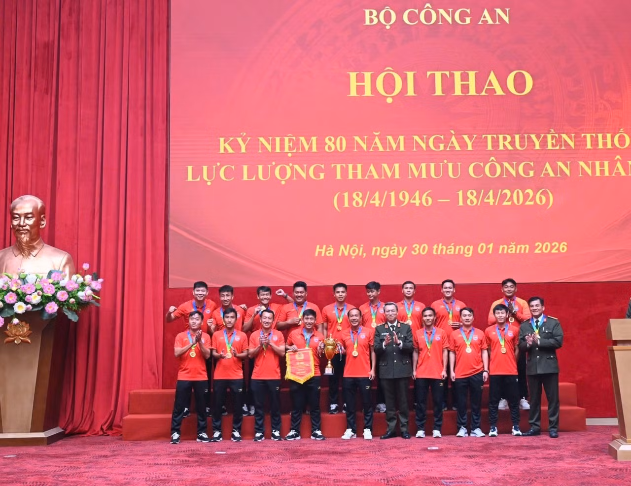 Bế mạc Hội thao kỷ niệm 80 năm Ngày truyền thống lực lượng Tham mưu Công an nhân dân -0