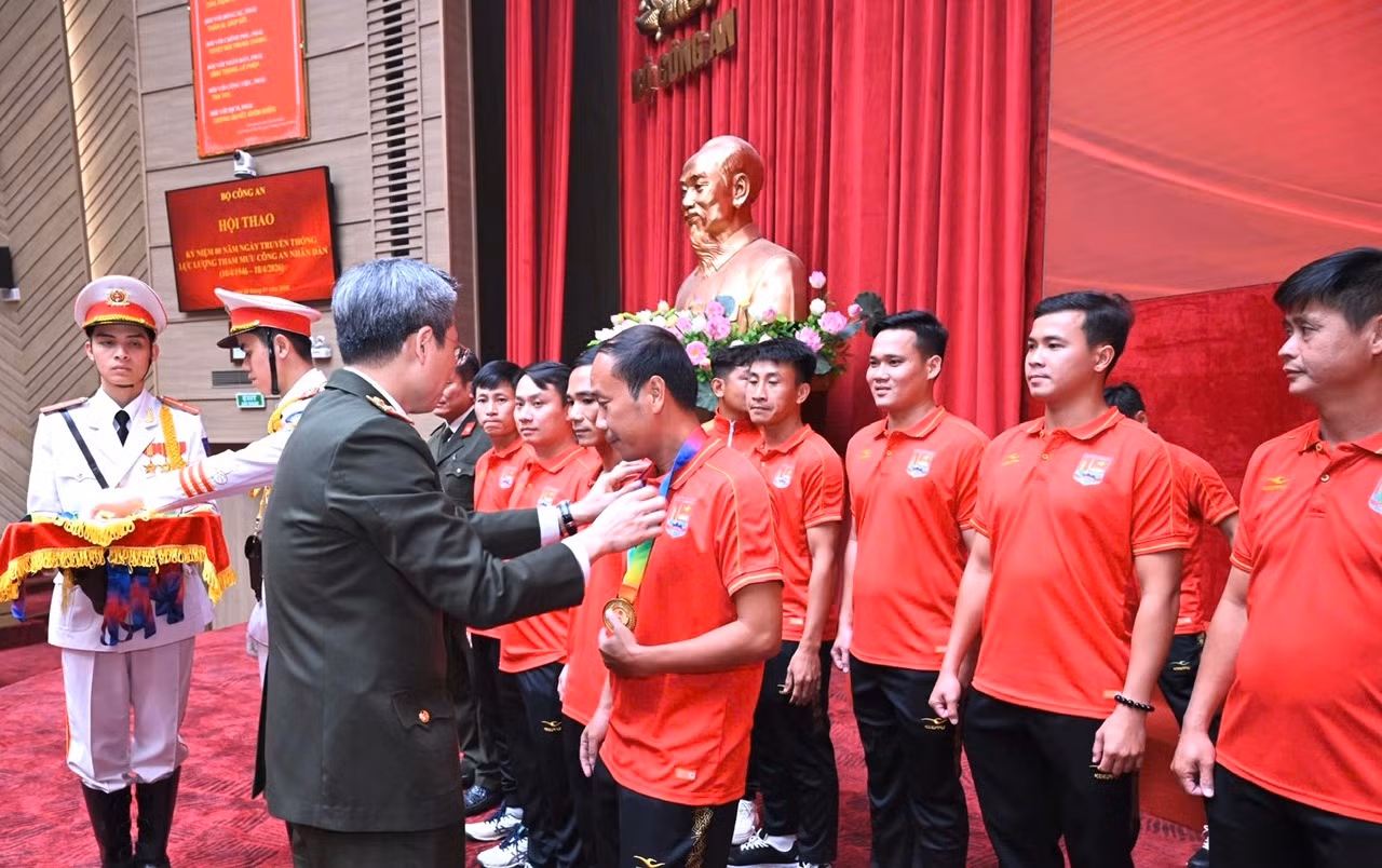 Bế mạc Hội thao kỷ niệm 80 năm Ngày truyền thống lực lượng Tham mưu Công an nhân dân -0